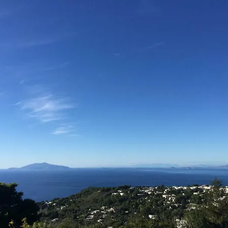 Claudia * Anacapri (Isola di Capri)